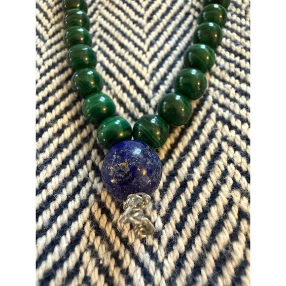 Tibetan Ritual Green Beaded Necklace With Lapis Lazuli Pendant Red Tassels - Picture 3 of 11
